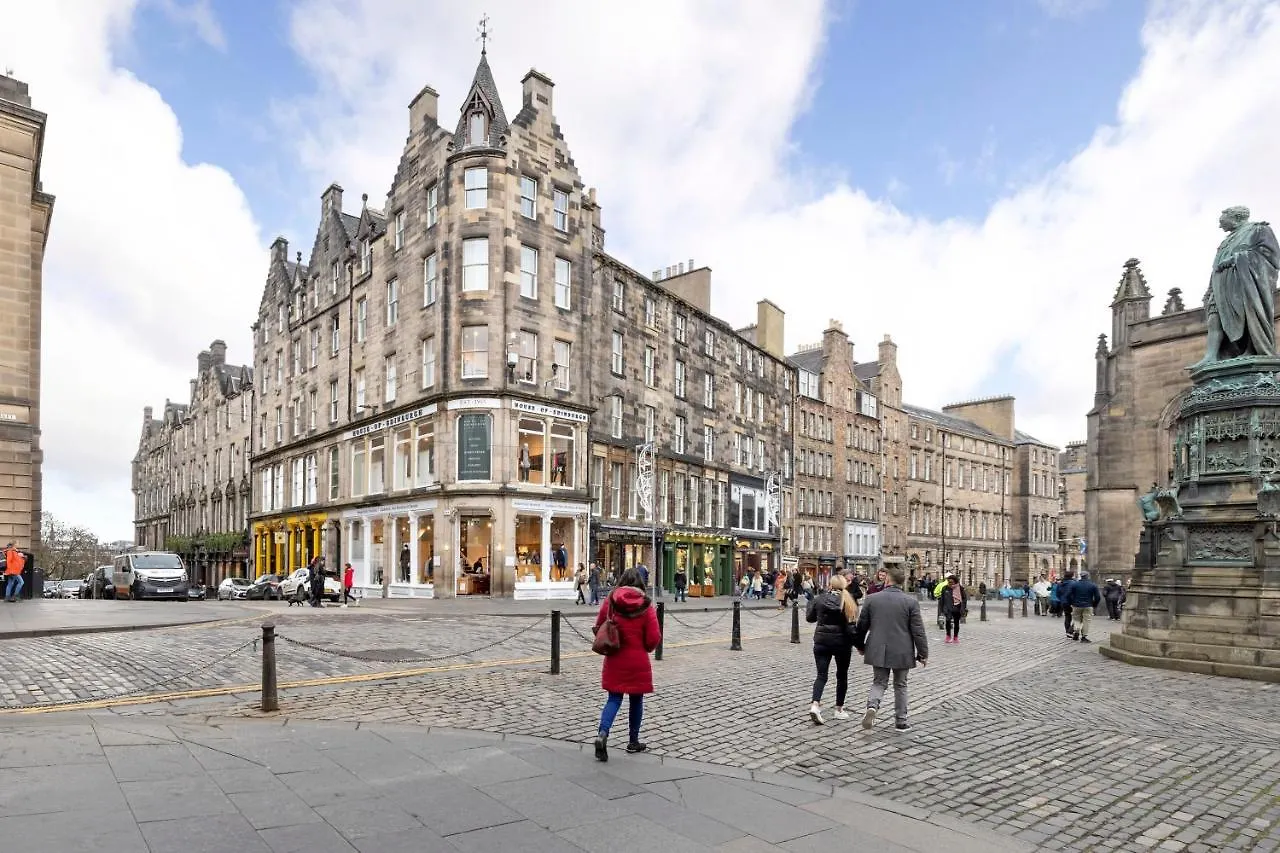 Joivy 1 Bed Flat In Old Town, Next To St Giles Cathedral Apartment Edinburgh